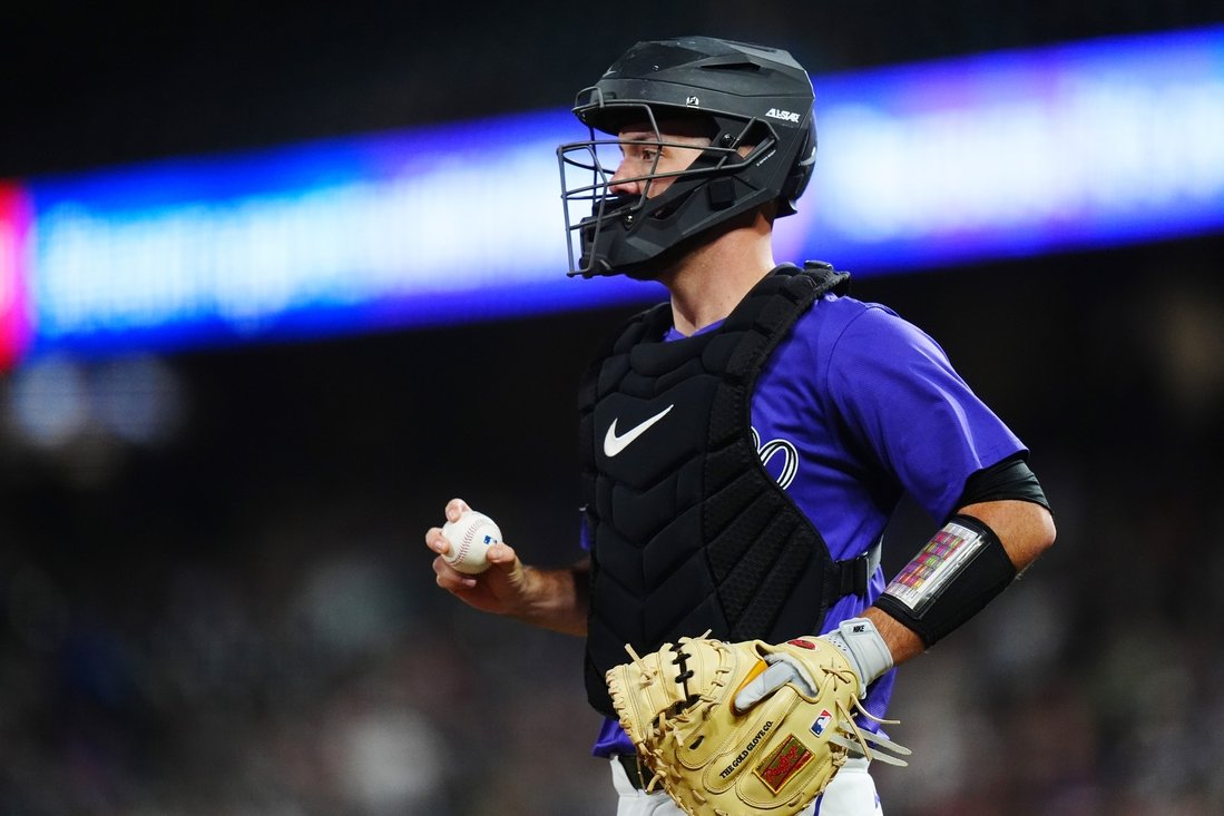'Rockies extend 1-year contract to C Jacob Stallings' | Picks n' Previews