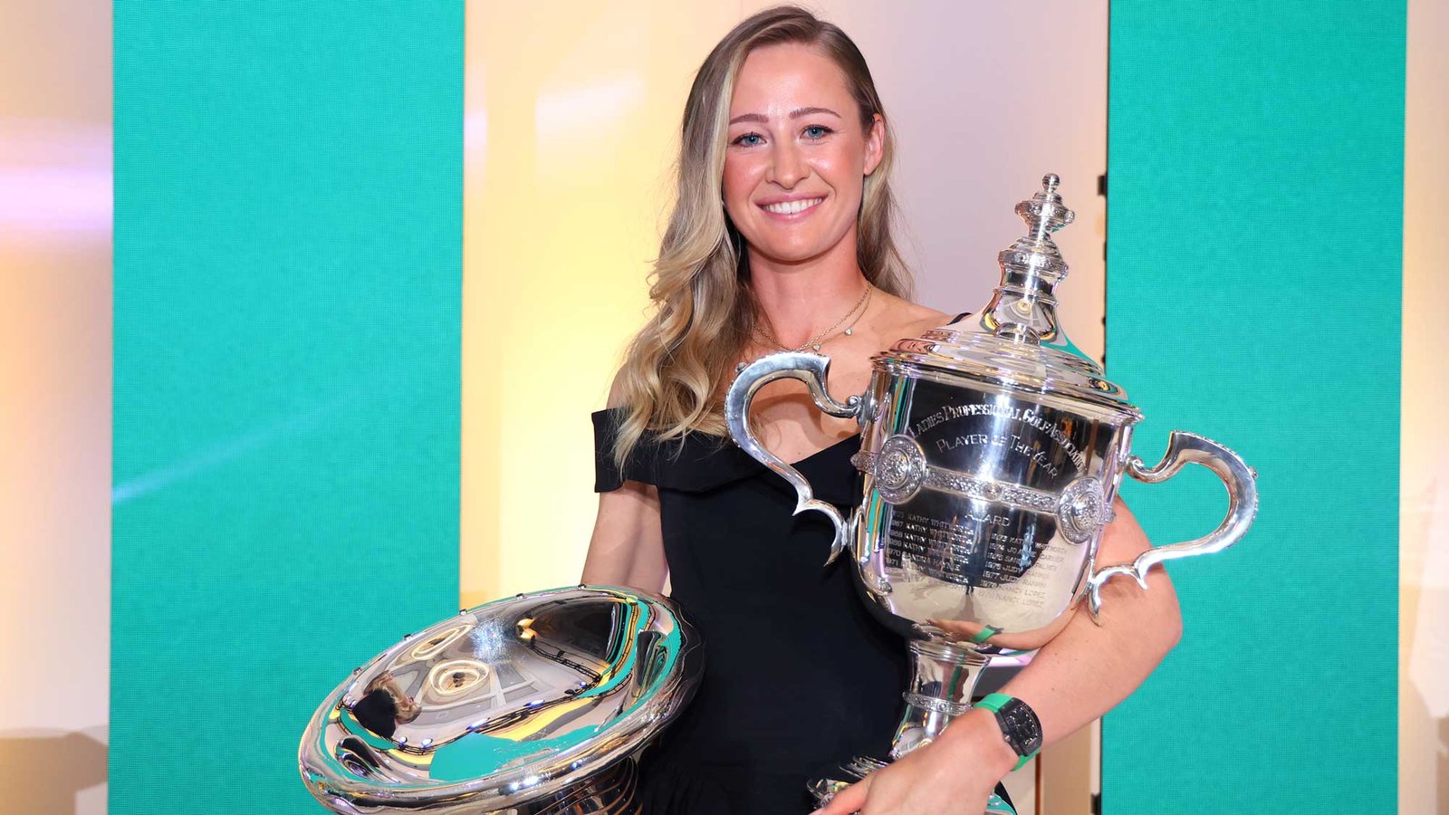 

Nelly Korda Dominates LPGA Awards, Winning Two Prestigious Honors | Picks n' Previews