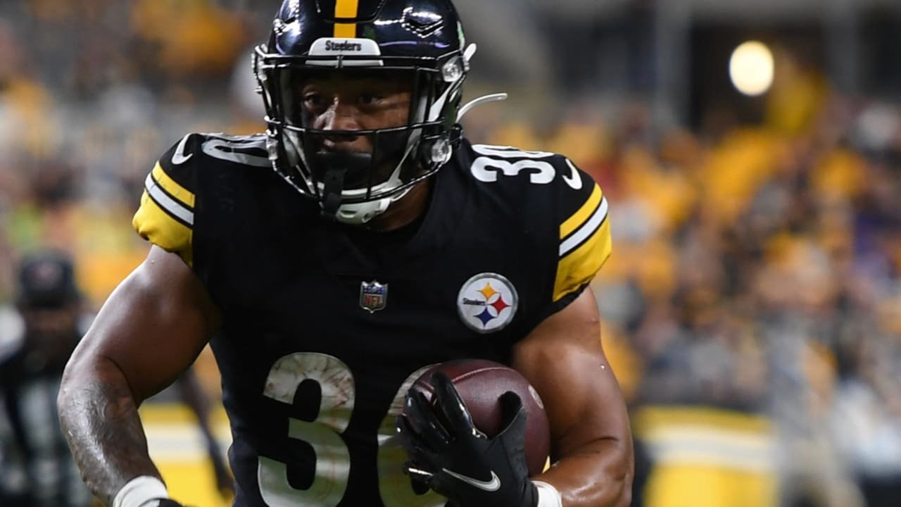 'Jaylen Warren, Steelers' RB, Agrees to 1-Year Restricted Free Agent Tender' | Picks n' Previews